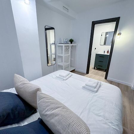 Zur Boutique Hostel Fuengirola Bagian luar foto
