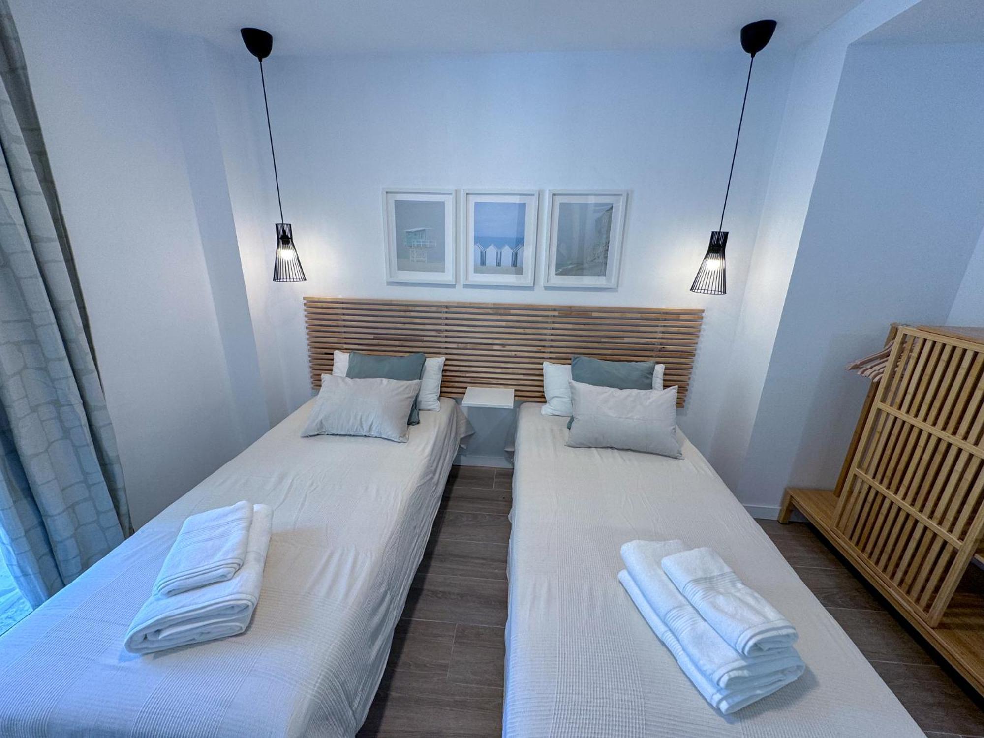 Zur Boutique Hostel Fuengirola Bagian luar foto
