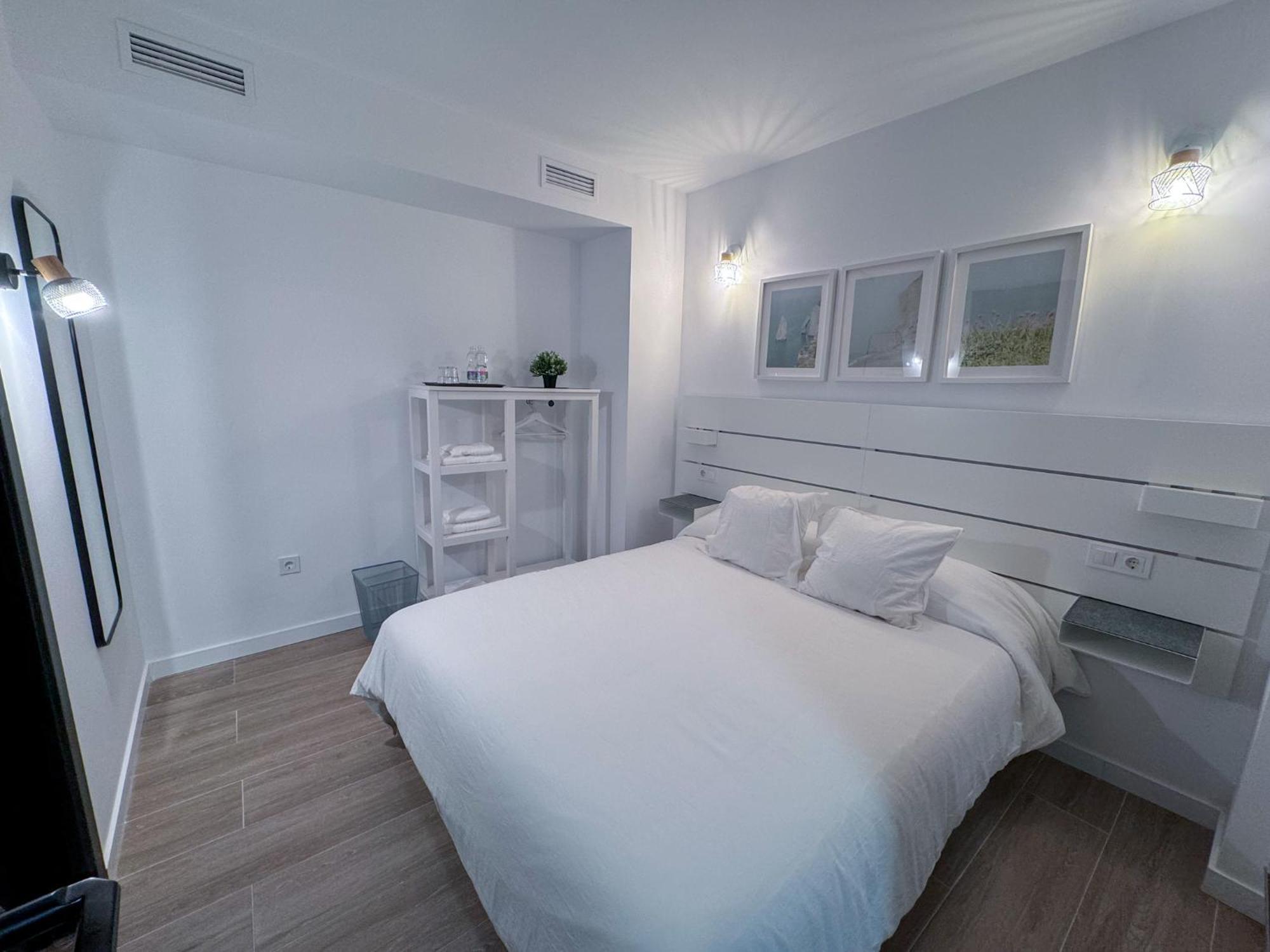 Zur Boutique Hostel Fuengirola Bagian luar foto