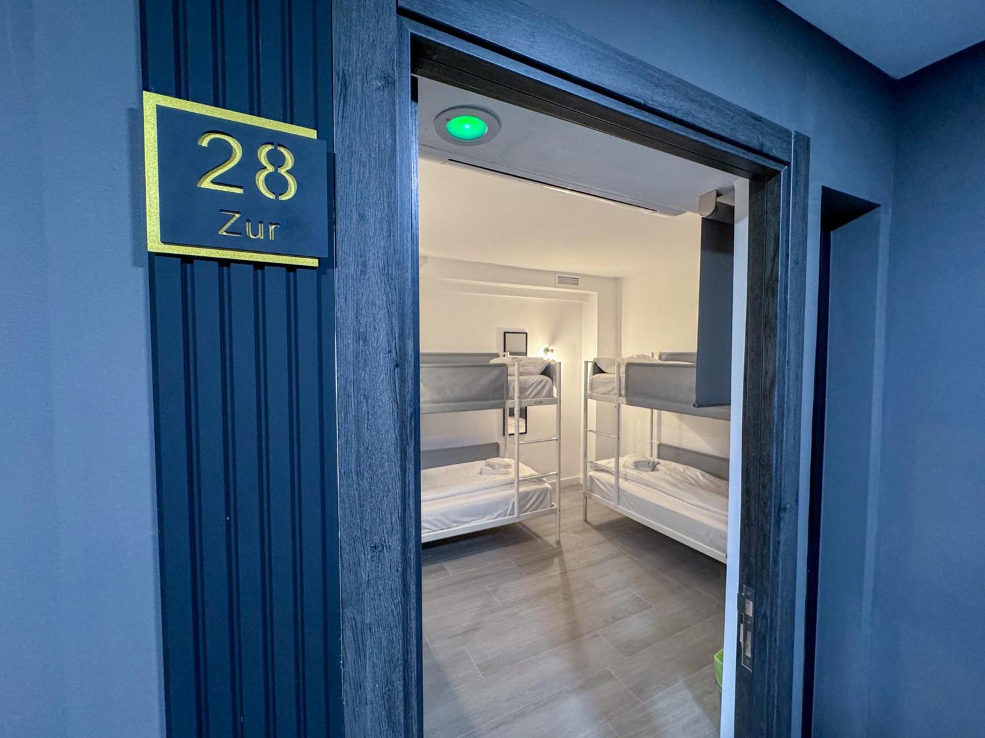 Zur Boutique Hostel Fuengirola Bagian luar foto
